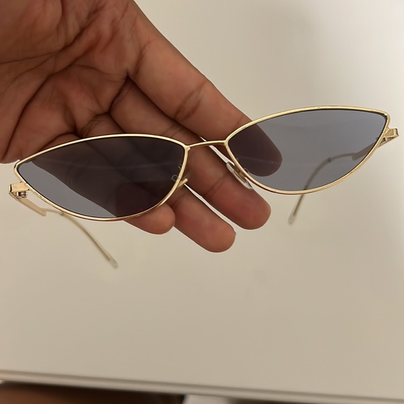 Sunglasses - Picture 5 of 5